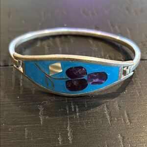 Vintage MOP Inlay Hooked Hinged Silver Blue Floral Bracelet Small Bangle